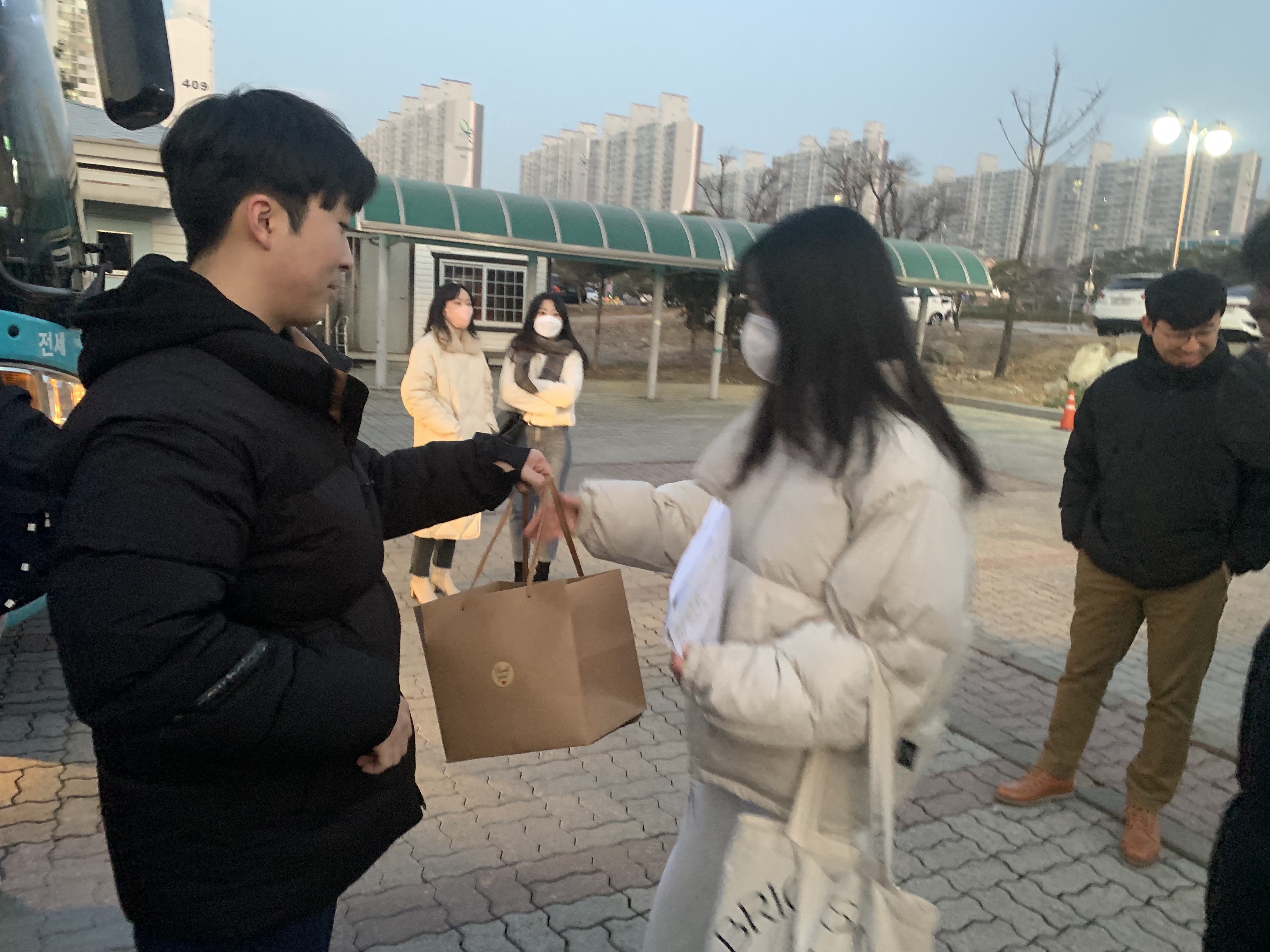 썸네일 사진